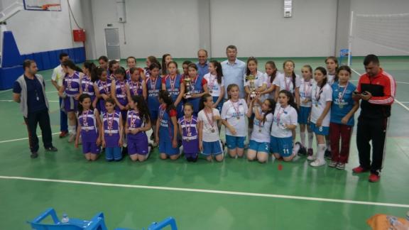 Ortaokullar Arası Kız Voleybol Turnuvası