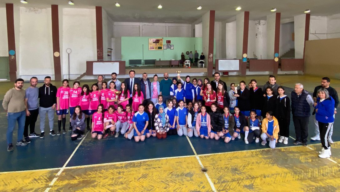 Yıldız Kız Futsal Turnuvası